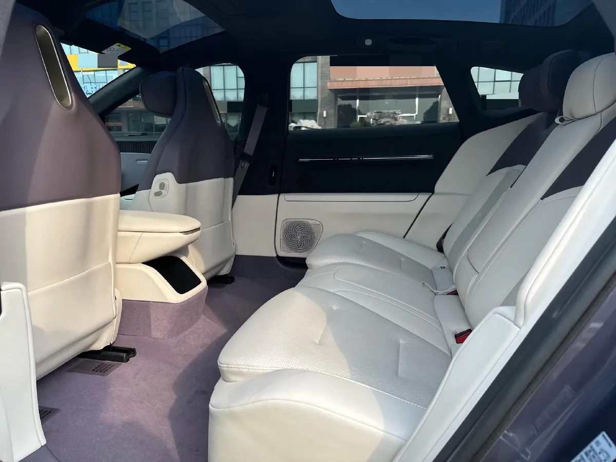 2025 Avatr 12 1.5T 156HP L4 REEV 39.05KWH,autocango,china used car exporter,china ev exporter,chinese used car exporter,chinese used ev exporter
