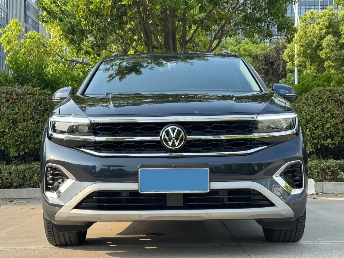 2023 Volkswagen Talagon 2.0T 220HP L4 7DCT,autocango,china used car exporter,china ev exporter,chinese used car exporter,chinese used ev exporter