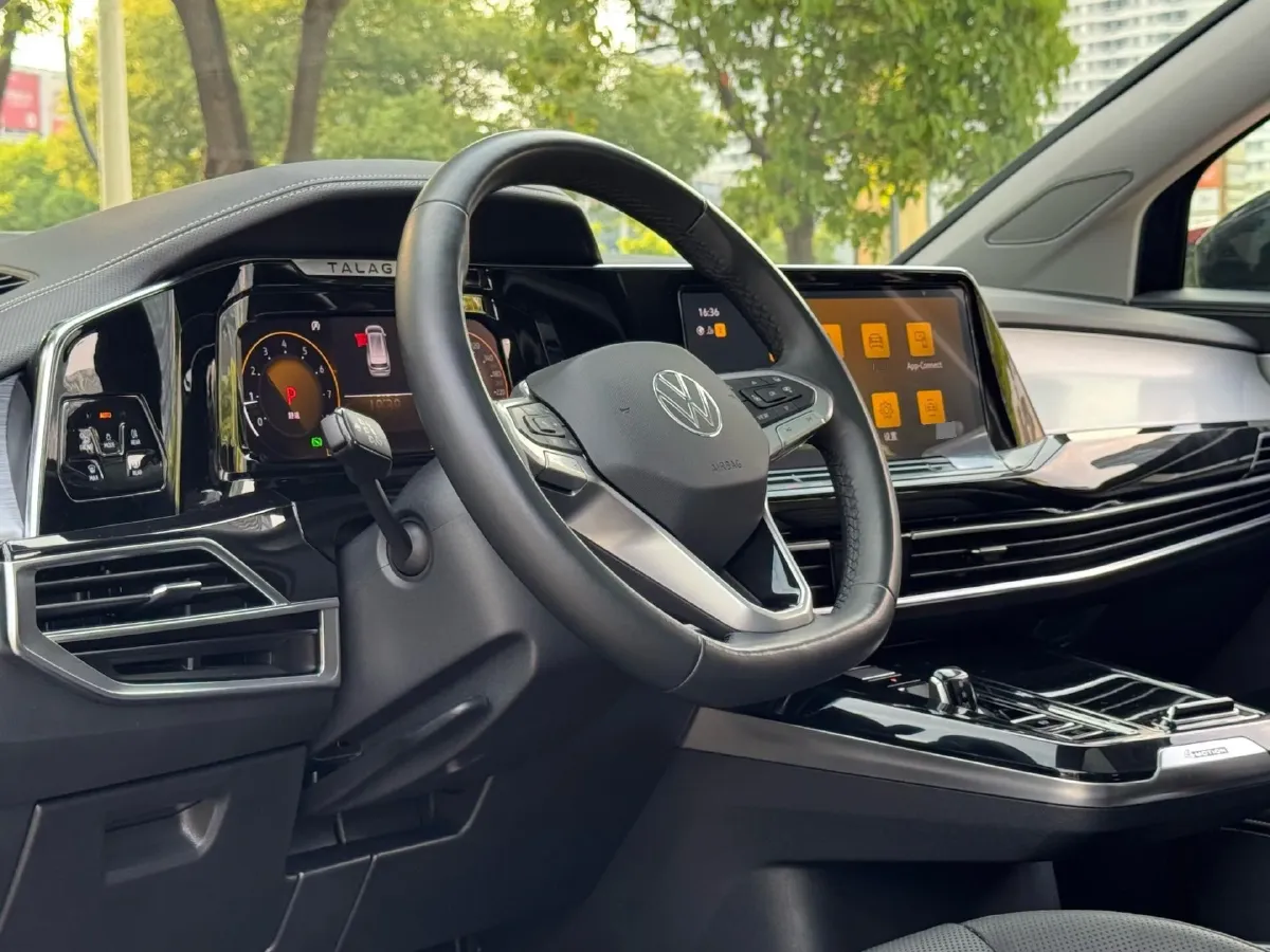 2023 Volkswagen Talagon 2.0T 220HP L4 7DCT,autocango,china used car exporter,china ev exporter,chinese used car exporter,chinese used ev exporter