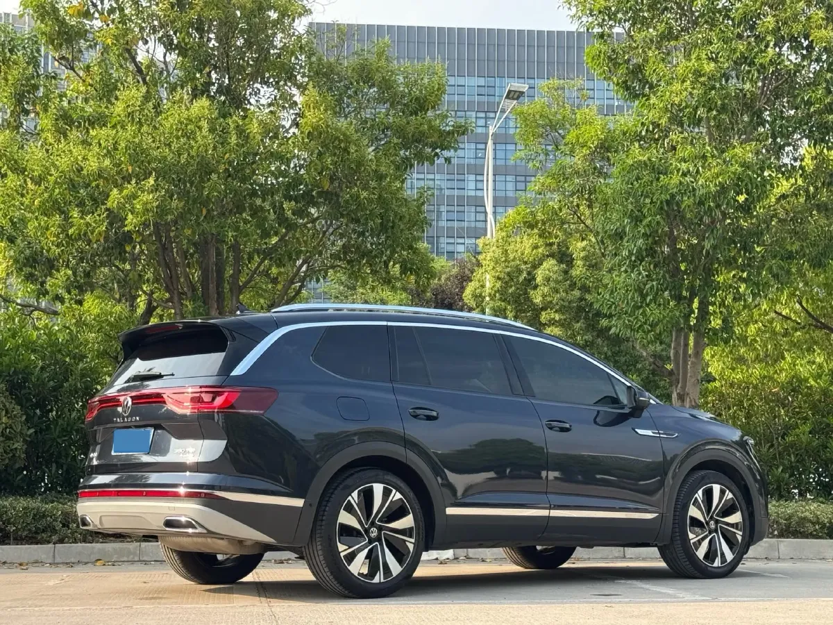 2023 Volkswagen Talagon 2.0T 220HP L4 7DCT,autocango,china used car exporter,china ev exporter,chinese used car exporter,chinese used ev exporter
