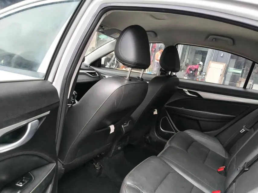 2020 Geely Emgrand 1.5L 109HP L4 5MT,autocango,china used car exporter,china ev exporter,chinese used car exporter,chinese used ev exporter