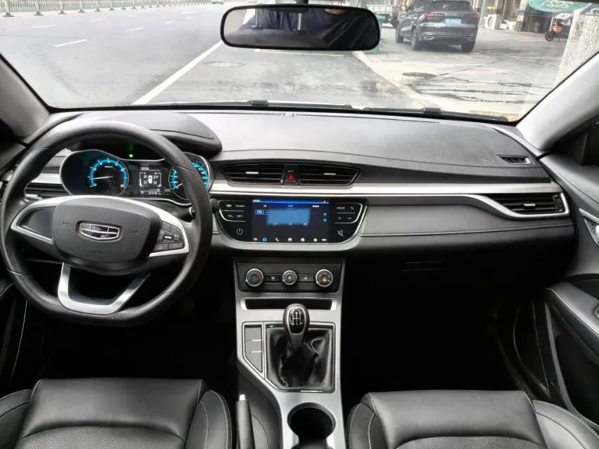 2020 Geely Emgrand 1.5L 109HP L4 5MT,autocango,china used car exporter,china ev exporter,chinese used car exporter,chinese used ev exporter