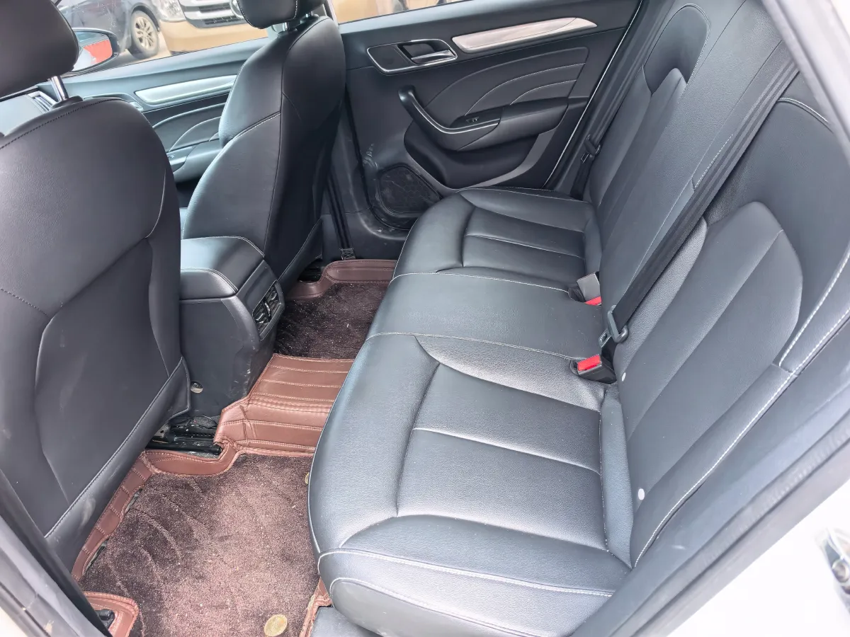 2019 Roewe i6 1.5T 169HP L4 AMT PHEV 9.1KWH,autocango,china used car exporter,china ev exporter,chinese used car exporter,chinese used ev exporter