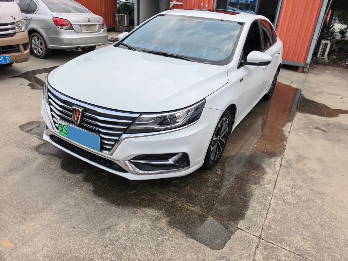 2019 Roewe i6 1.5T 169HP L4 AMT PHEV 9.1KWH,autocango,china used car exporter,china ev exporter,chinese used car exporter,chinese used ev exporter