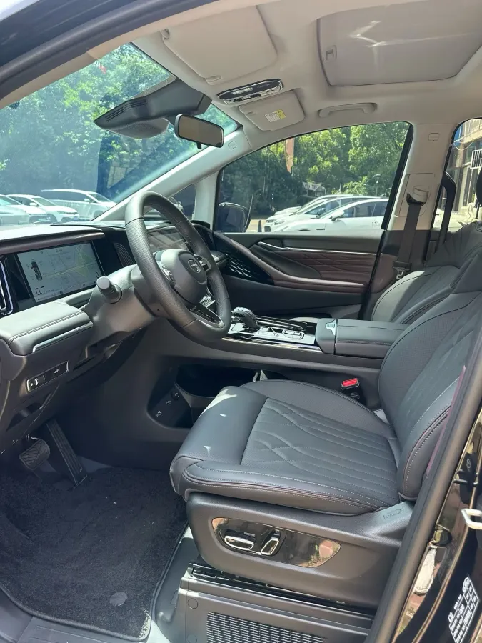 2024 GAC Trumpchi M8 2.0T 252HP L4 8AT,autocango,china used car exporter,china ev exporter,chinese used car exporter,chinese used ev exporter