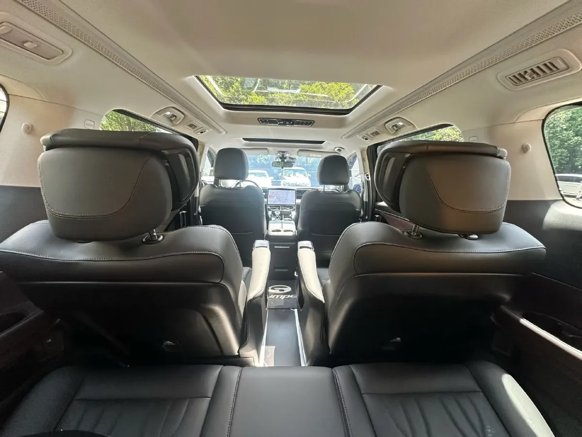 2024 GAC Trumpchi M8 2.0T 252HP L4 8AT,autocango,china used car exporter,china ev exporter,chinese used car exporter,chinese used ev exporter