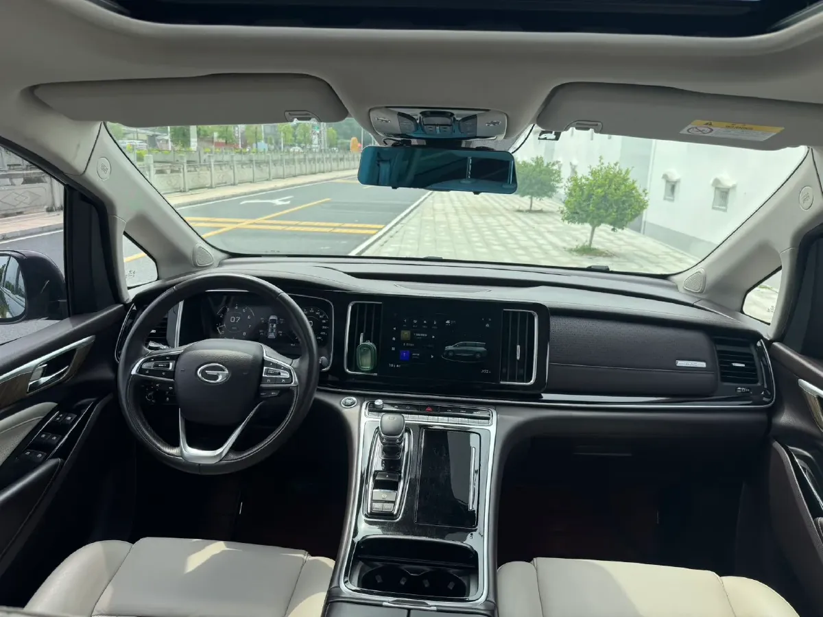 2021 GAC Trumpchi M8 2.0T 252HP L4 8AT,autocango,china used car exporter,china ev exporter,chinese used car exporter,chinese used ev exporter