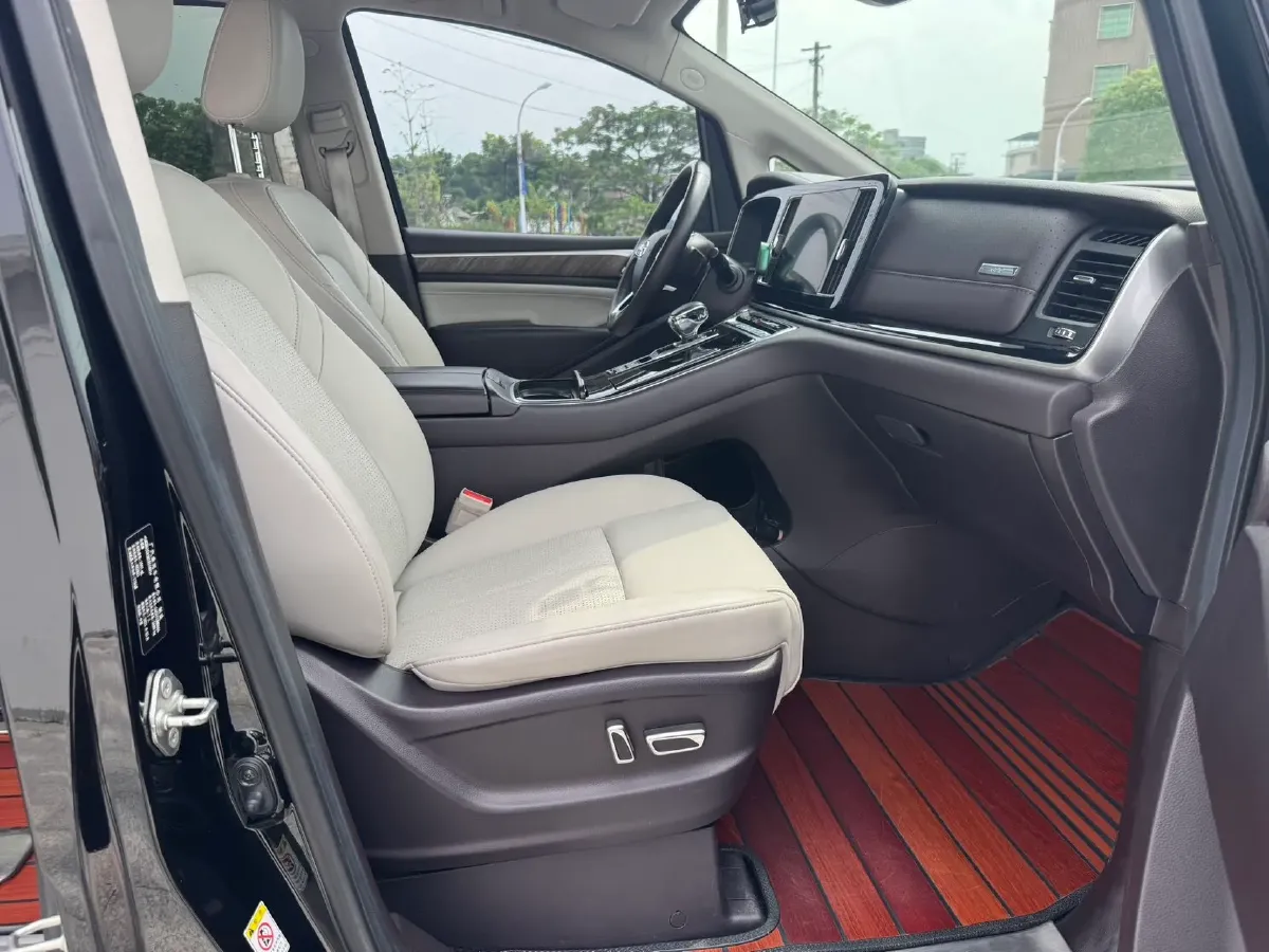 2021 GAC Trumpchi M8 2.0T 252HP L4 8AT,autocango,china used car exporter,china ev exporter,chinese used car exporter,chinese used ev exporter