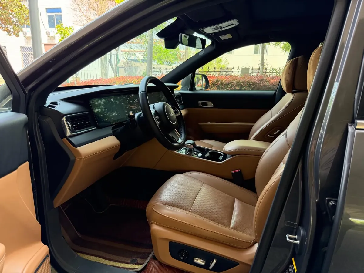 2021 Li ONE Range Extended 131HP REEV 40.5KWH,autocango,china used car exporter,china ev exporter,chinese used car exporter,chinese used ev exporter