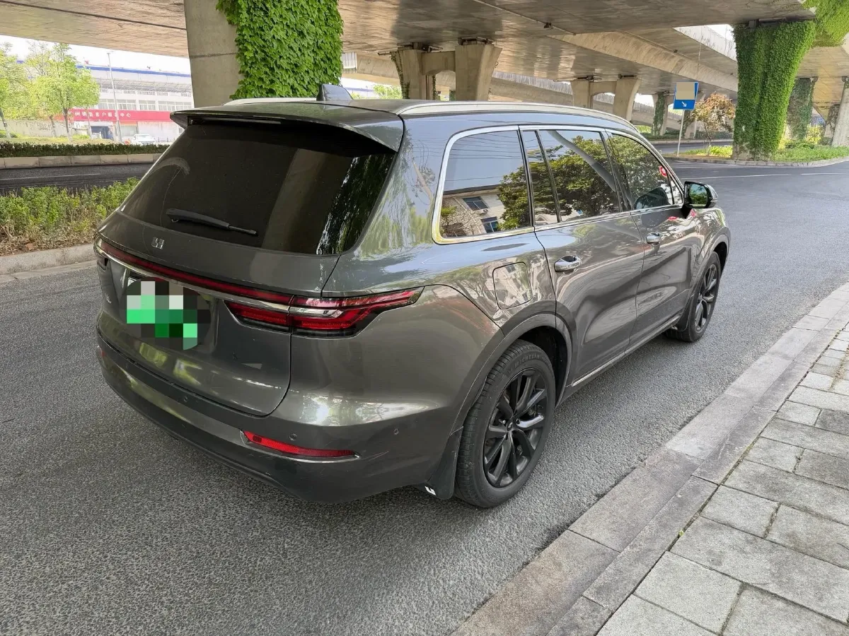 2021 Li ONE Range Extended 131HP REEV 40.5KWH,autocango,china used car exporter,china ev exporter,chinese used car exporter,chinese used ev exporter