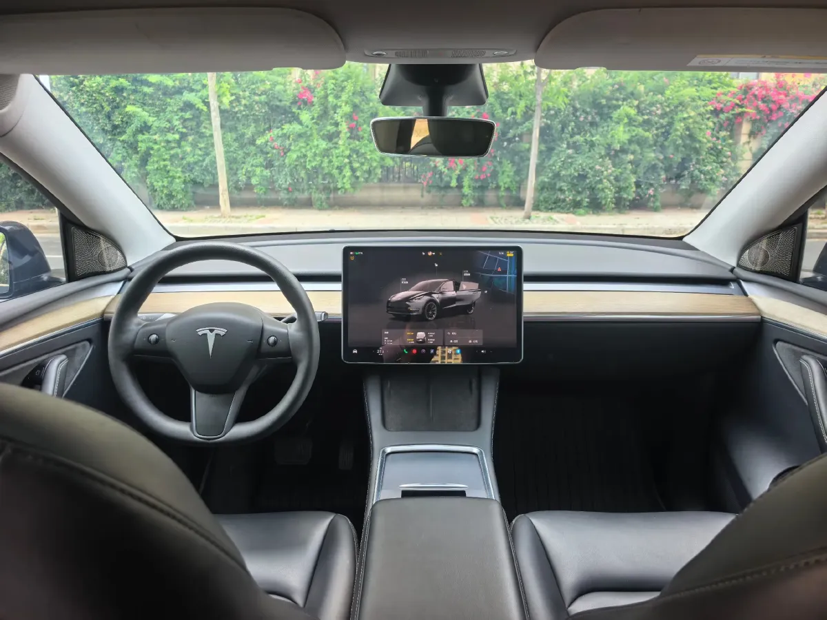 2022 Tesla Model Y BEV 60KWH,autocango,china used car exporter,china ev exporter,chinese used car exporter,chinese used ev exporter