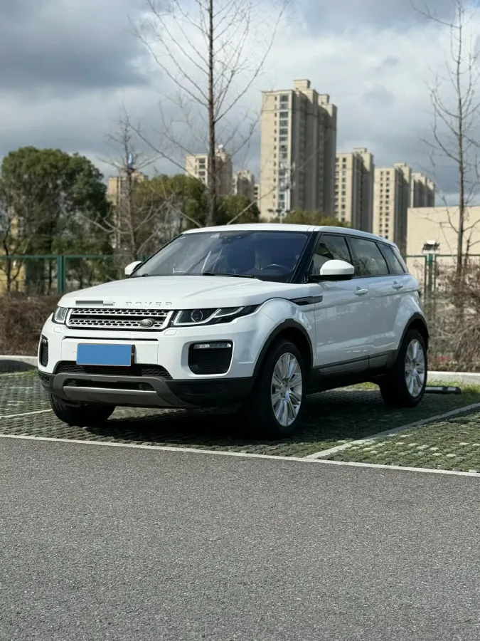 2018 Land Rover Range Rover Evoque 2.0T 241HP L4 9AT,autocango,china used car exporter,china ev exporter,chinese used car exporter,chinese used ev exporter