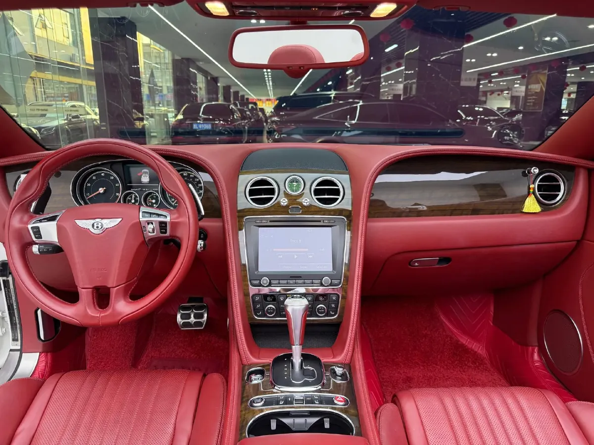 2017 Bentley Continental 4.0T 528HP V8 8AT,autocango,china used car exporter,china ev exporter,chinese used car exporter,chinese used ev exporter