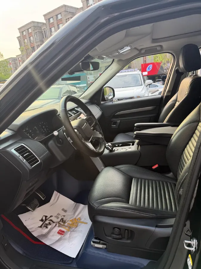 2021 Land Rover Discovery 3.0T 360HP L6 8AT,autocango,china used car exporter,china ev exporter,chinese used car exporter,chinese used ev exporter