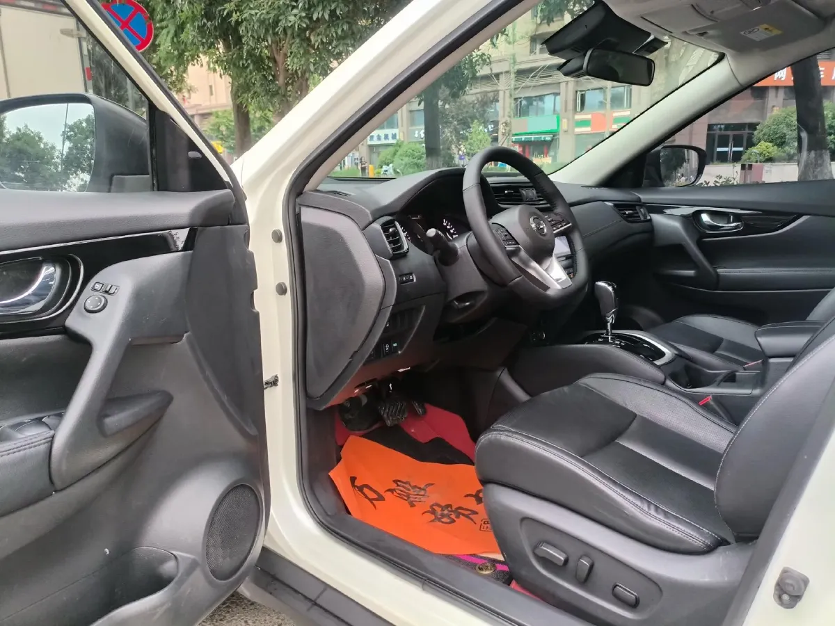2021 Nissan X-Trail 2.0L 151HP L4 CVT,autocango,china used car exporter,china ev exporter,chinese used car exporter,chinese used ev exporter