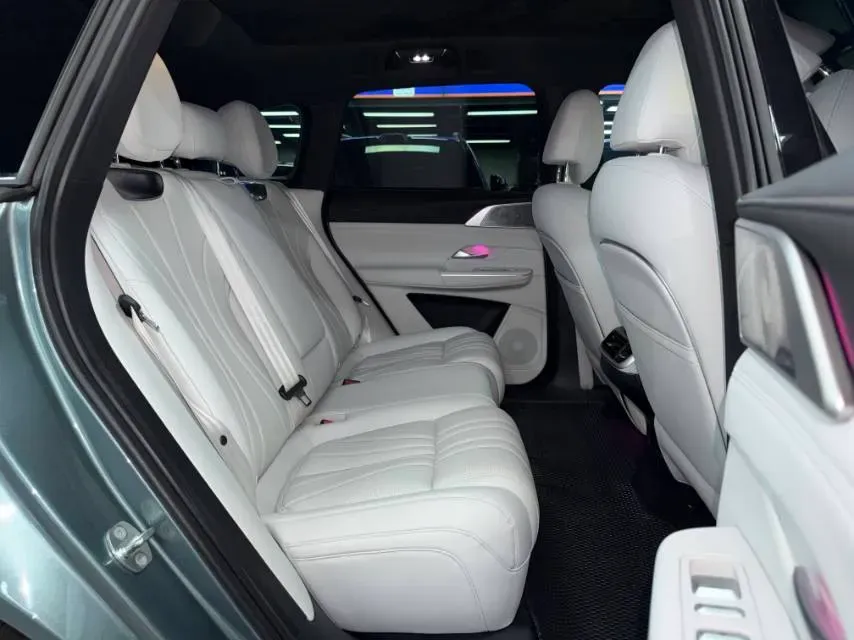 2024 Xpeng G9 BEV 78.2KWH,autocango,china used car exporter,china ev exporter,chinese used car exporter,chinese used ev exporter