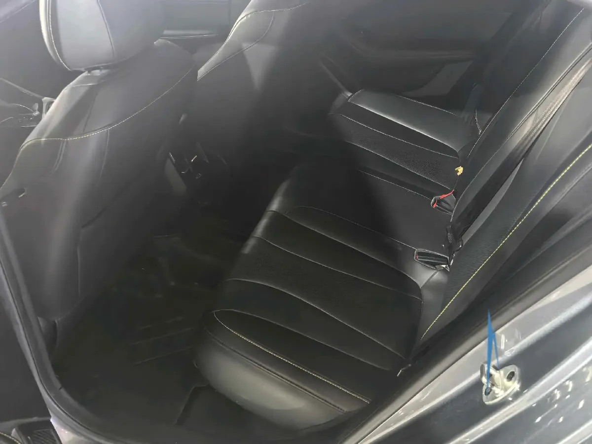 2021 Roewe i5 1.5L 120HP L4 CVT,autocango,china used car exporter,china ev exporter,chinese used car exporter,chinese used ev exporter