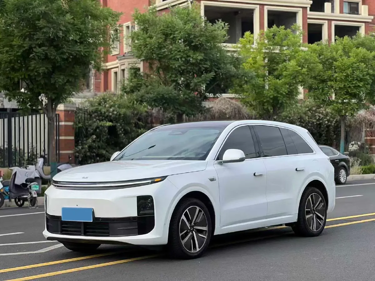 2024 Li L6 Range Extended 154HP L4 REEV 36.8KWH,autocango,china used car exporter,china ev exporter,chinese used car exporter,chinese used ev exporter