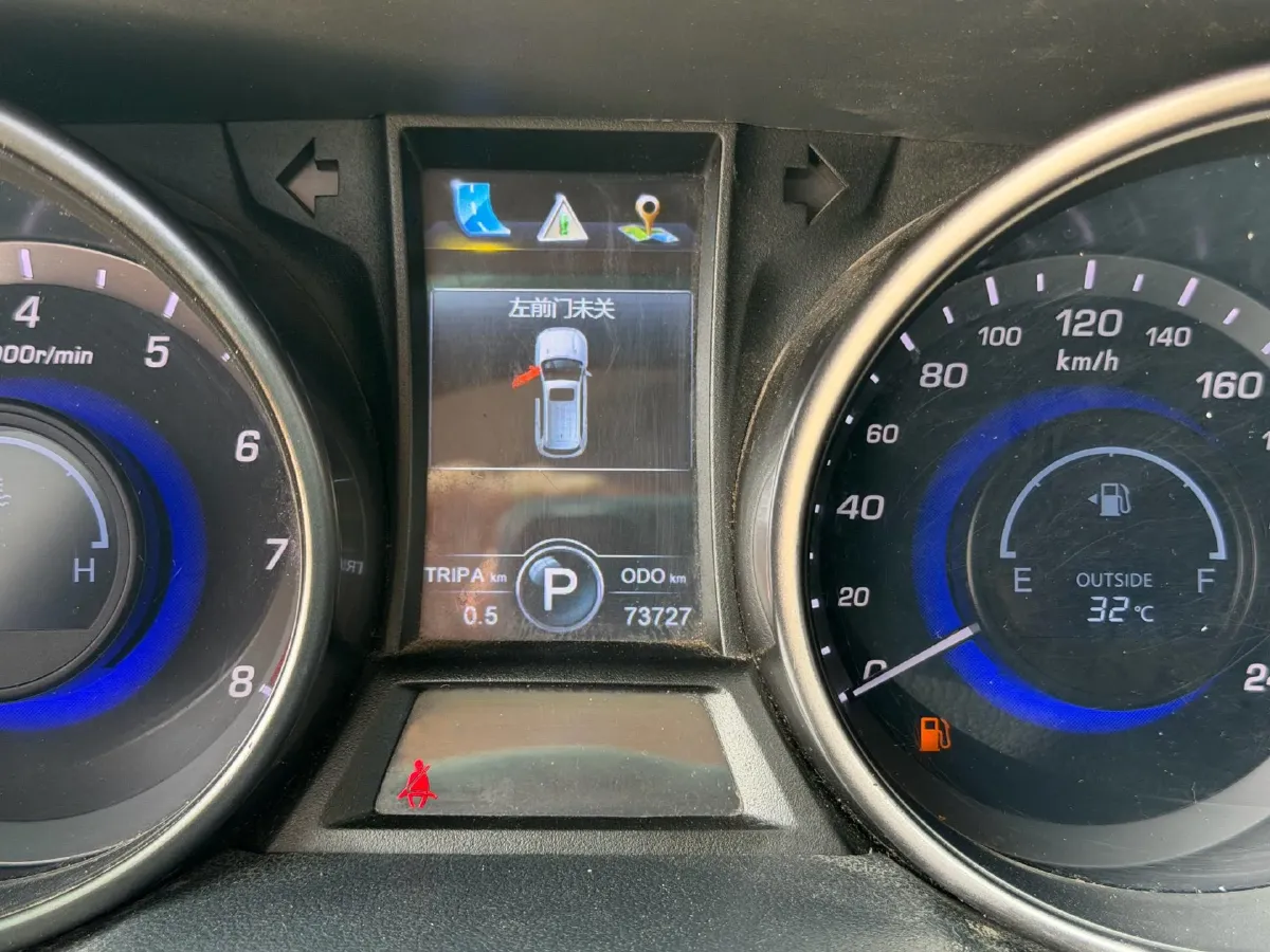 2016 ChangAn CS75 1.8T 177HP L4 6AT,autocango,china used car exporter,china ev exporter,chinese used car exporter,chinese used ev exporter