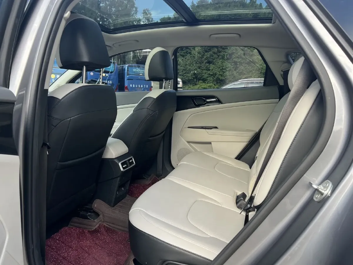 2023 Kia Sportage 1.5T 200HP L4 8AT,autocango,china used car exporter,china ev exporter,chinese used car exporter,chinese used ev exporter