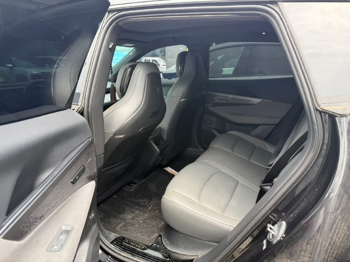 2023 LYNK&CO 08 EM-P 1.5T 163HP L4 3DHT PHEV 21.2KWH,autocango,china used car exporter,china ev exporter,chinese used car exporter,chinese used ev exporter