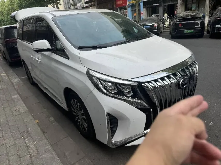 2021 GAC Trumpchi M8 2.0T 252HP L4 8AT,autocango,china used car exporter,china ev exporter,chinese used car exporter,chinese used ev exporter
