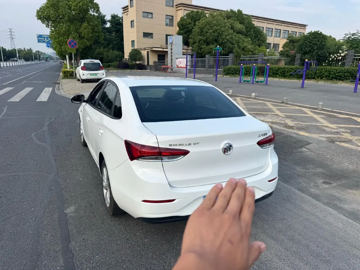 2021 Buick Excelle 1.5L 113HP L4 6AT,autocango,china used car exporter,china ev exporter,chinese used car exporter,chinese used ev exporter