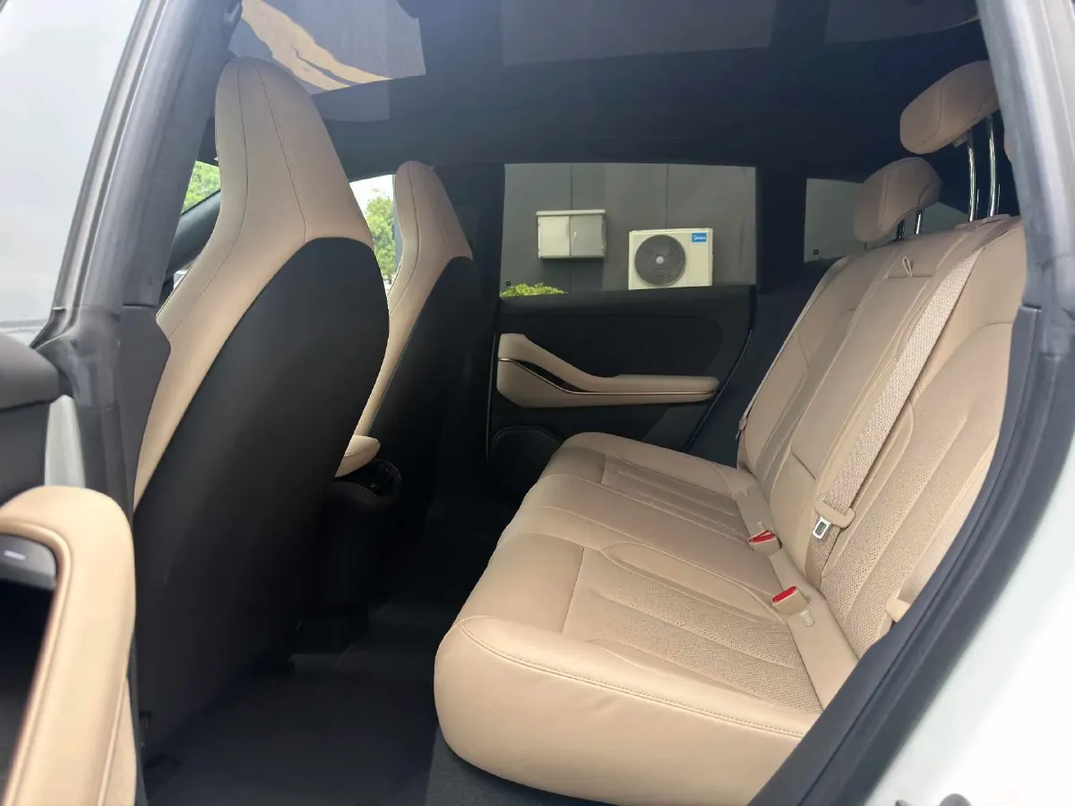 2023 NIO ET5T BEV 75KWH,autocango,china used car exporter,china ev exporter,chinese used car exporter,chinese used ev exporter