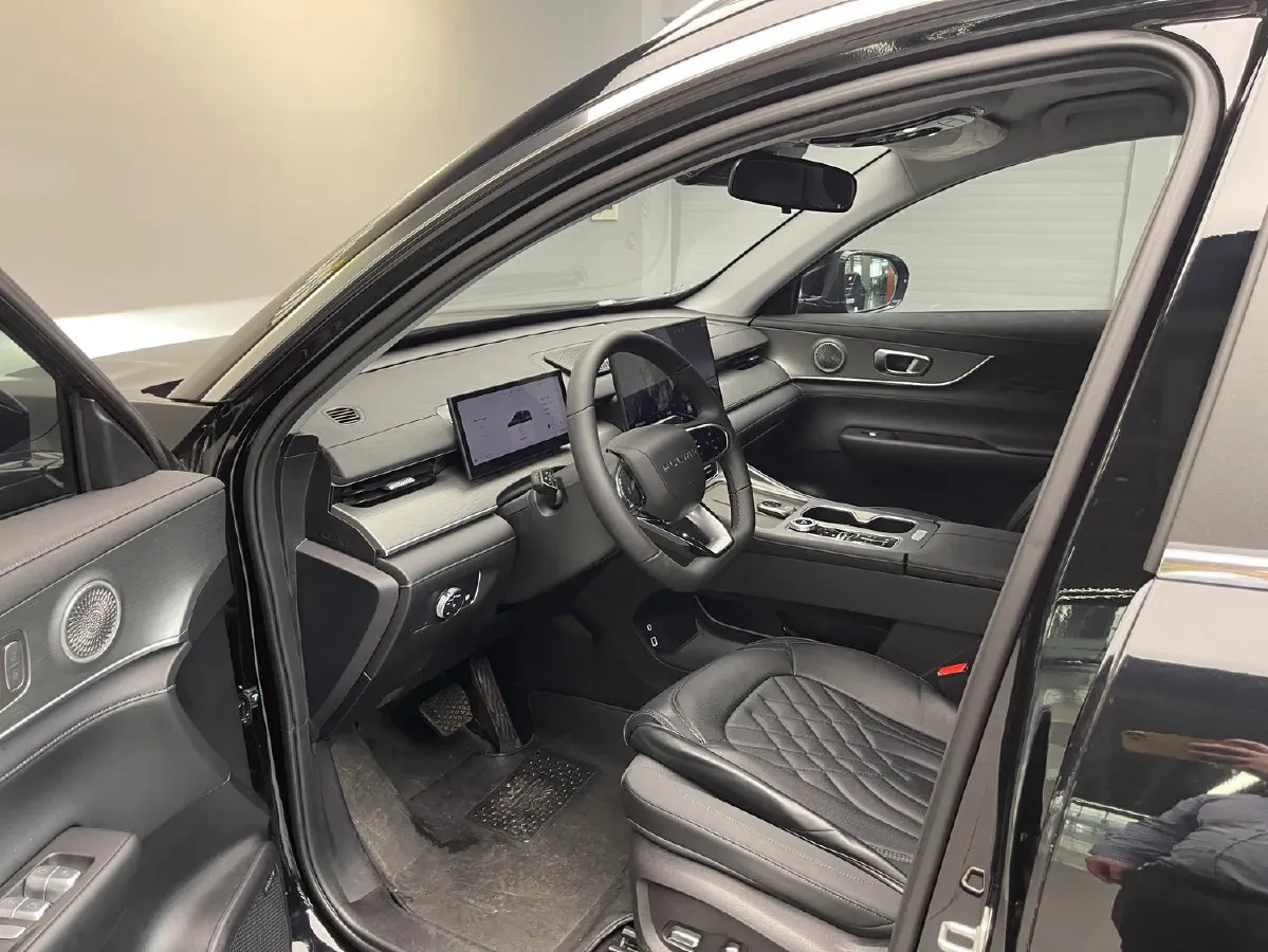 2025 Fulwin FulwinT8 1.5T 156HP L4 1DHT PHEV 18.67KWH,autocango,china used car exporter,china ev exporter,chinese used car exporter,chinese used ev exporter