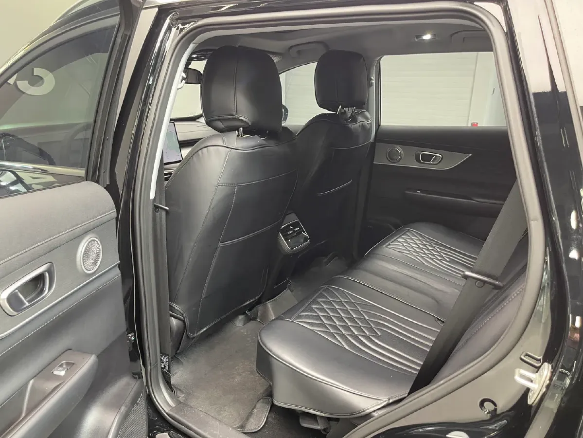 2025 Fulwin FulwinT8 1.5T 156HP L4 1DHT PHEV 18.67KWH,autocango,china used car exporter,china ev exporter,chinese used car exporter,chinese used ev exporter