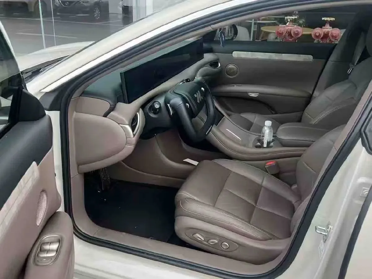 2025 IM L6 BEV,autocango,china used car exporter,china ev exporter,chinese used car exporter,chinese used ev exporter