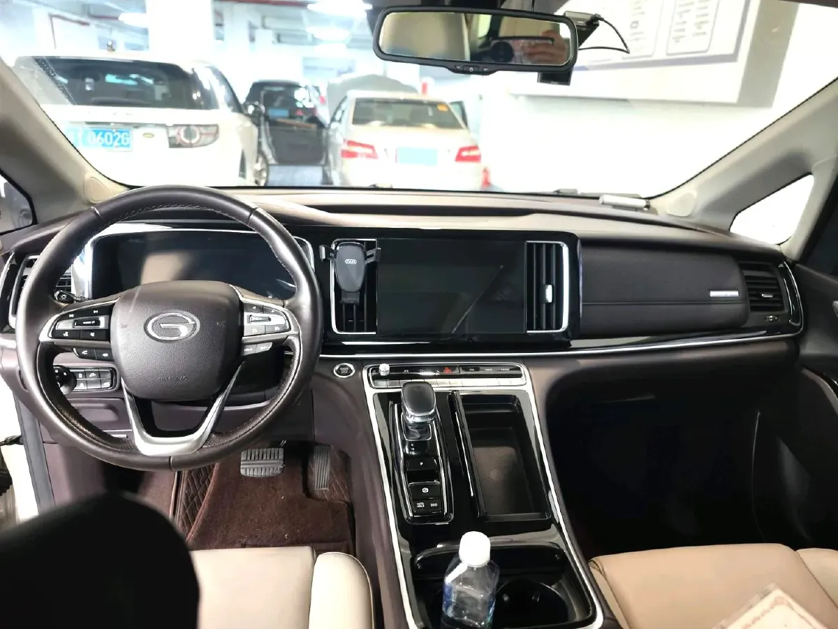 2021 GAC Trumpchi M8 2.0T 252HP L4 8AT,autocango,china used car exporter,china ev exporter,chinese used car exporter,chinese used ev exporter