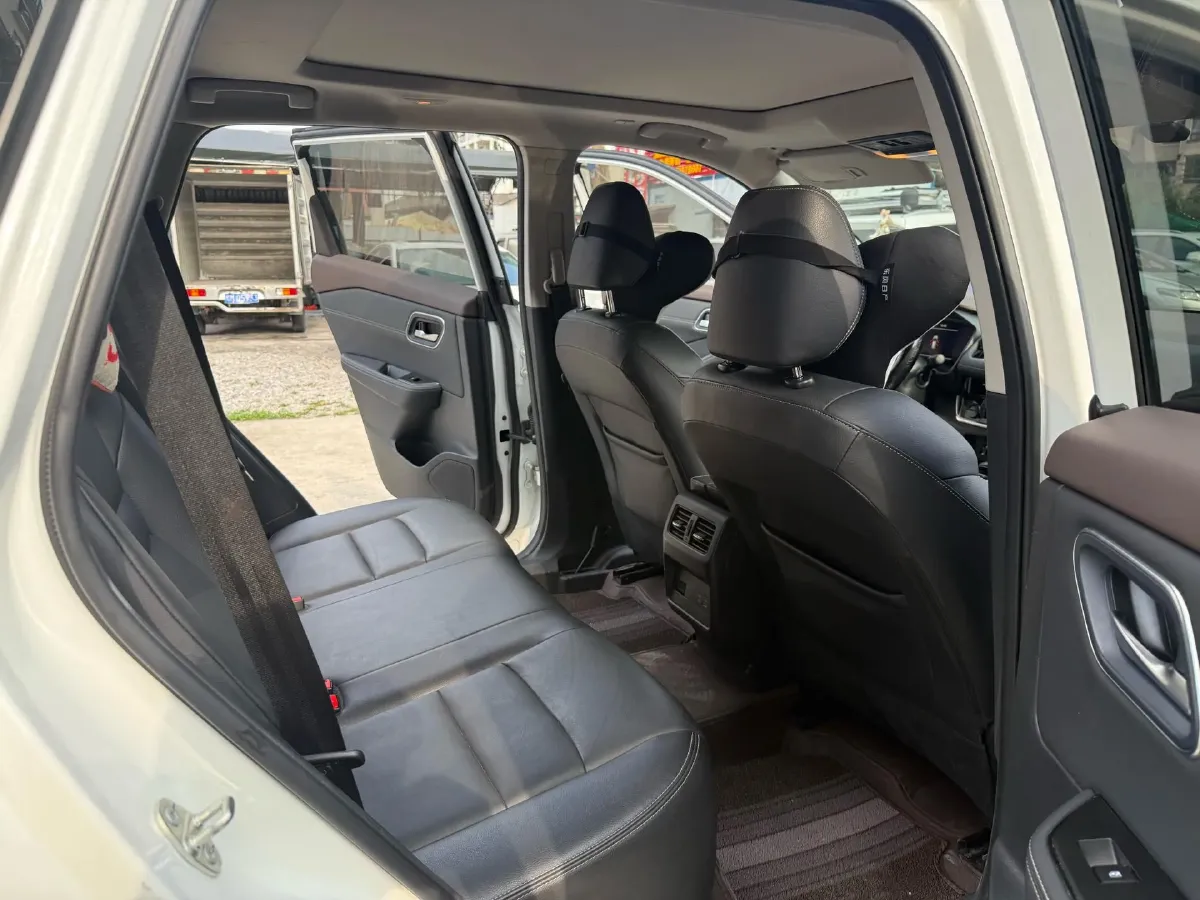 2023 Nissan X-Trail 1.5T 144HP L3 Hybrid,autocango,china used car exporter,china ev exporter,chinese used car exporter,chinese used ev exporter