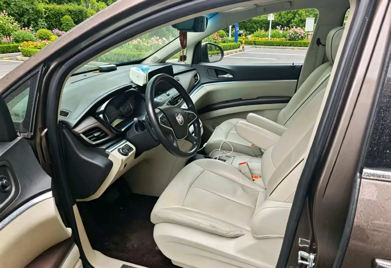 2021 Buick GL8 2.0T 237HP L4 9AT,autocango,china used car exporter,china ev exporter,chinese used car exporter,chinese used ev exporter