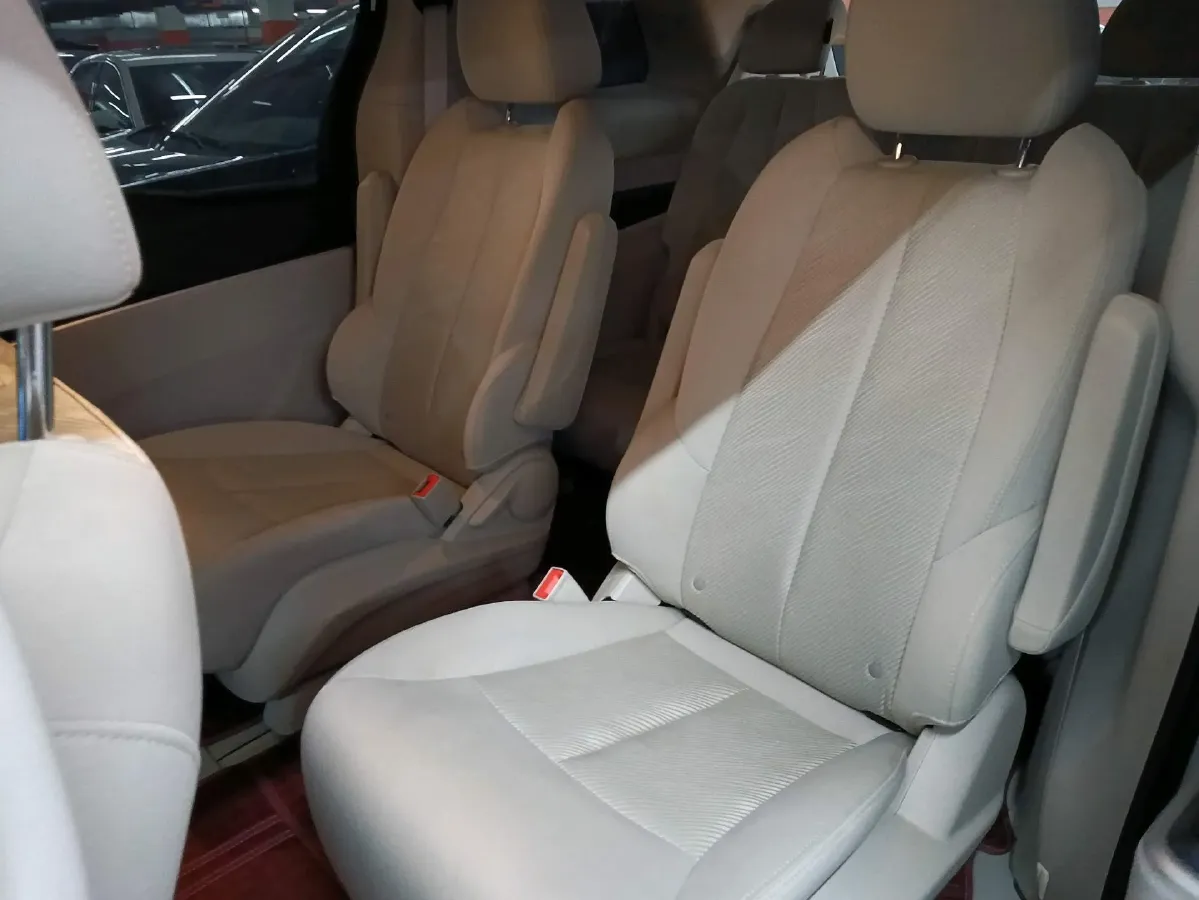 2023 Buick GL8 2.0T 237HP L4 9AT,autocango,china used car exporter,china ev exporter,chinese used car exporter,chinese used ev exporter