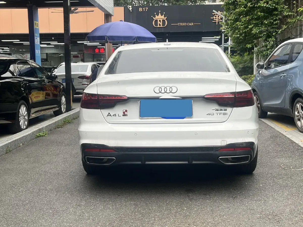 2024 Audi A4L 2.0T 190HP L4 7DCT,autocango,china used car exporter,china ev exporter,chinese used car exporter,chinese used ev exporter
