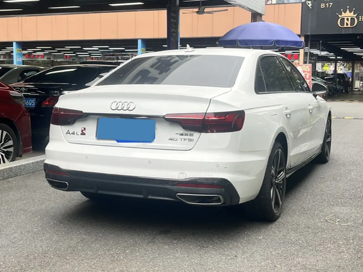 2024 Audi A4L 2.0T 190HP L4 7DCT,autocango,china used car exporter,china ev exporter,chinese used car exporter,chinese used ev exporter