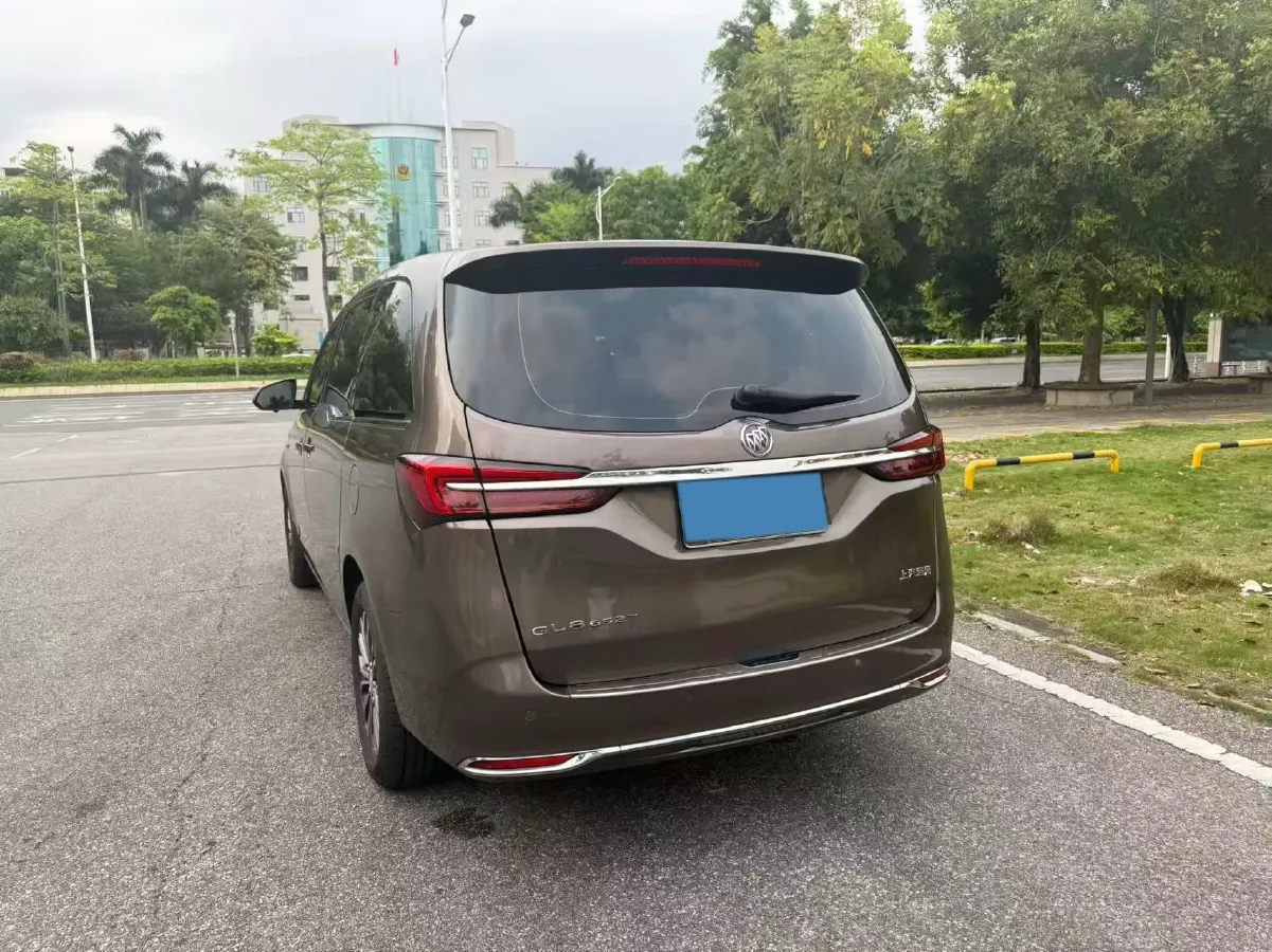 2022 Buick GL8 2.0T 237HP L4 9AT,autocango,china used car exporter,china ev exporter,chinese used car exporter,chinese used ev exporter