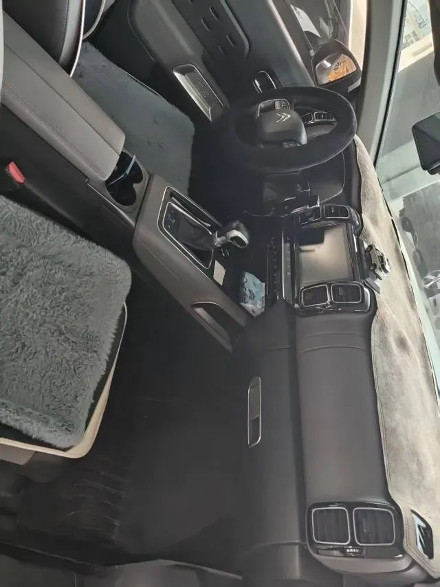 2019 Citroen C5 Aircross 1.6T 167HP L4 6AT,autocango,china used car exporter,china ev exporter,chinese used car exporter,chinese used ev exporter