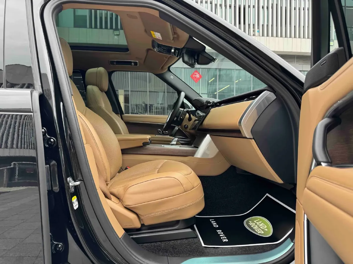 2024 Land Rover Range Rover 3.0T 400HP L6 8AT,autocango,china used car exporter,china ev exporter,chinese used car exporter,chinese used ev exporter