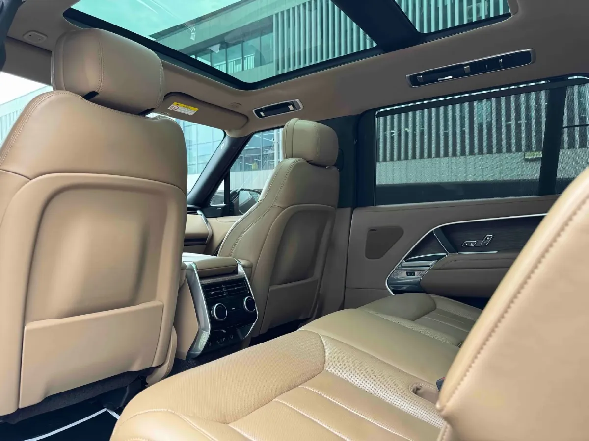 2024 Land Rover Range Rover 3.0T 400HP L6 8AT,autocango,china used car exporter,china ev exporter,chinese used car exporter,chinese used ev exporter