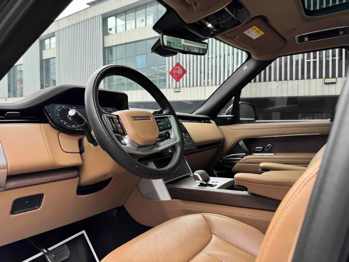 2024 Land Rover Range Rover 3.0T 400HP L6 8AT,autocango,china used car exporter,china ev exporter,chinese used car exporter,chinese used ev exporter