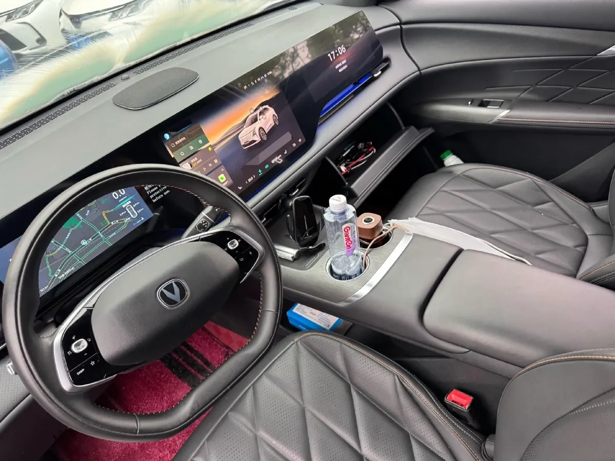 2025 ChangAn CS75 Plus 2.0T 233HP L4 8AT,autocango,china used car exporter,china ev exporter,chinese used car exporter,chinese used ev exporter