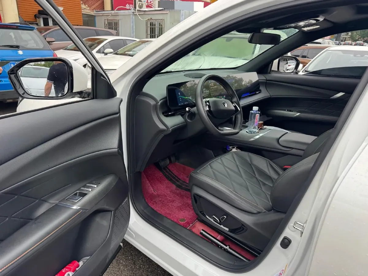 2025 ChangAn CS75 Plus 2.0T 233HP L4 8AT,autocango,china used car exporter,china ev exporter,chinese used car exporter,chinese used ev exporter