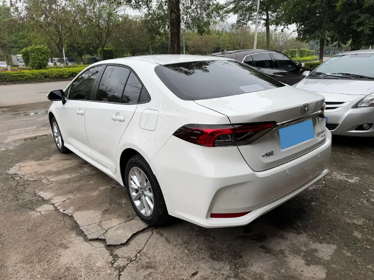 2021 Toyota Corolla 1.2T 116HP L4 CVT,autocango,china used car exporter,china ev exporter,chinese used car exporter,chinese used ev exporter