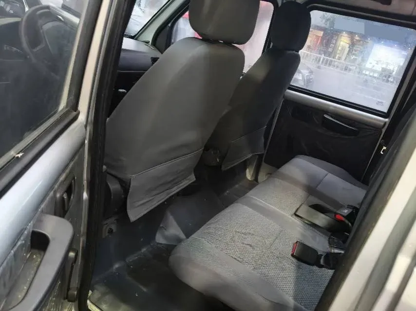2019 WuLing RongGuang Mini Truck 1.5L 107HP L4 5MT,autocango,china used car exporter,china ev exporter,chinese used car exporter,chinese used ev exporter