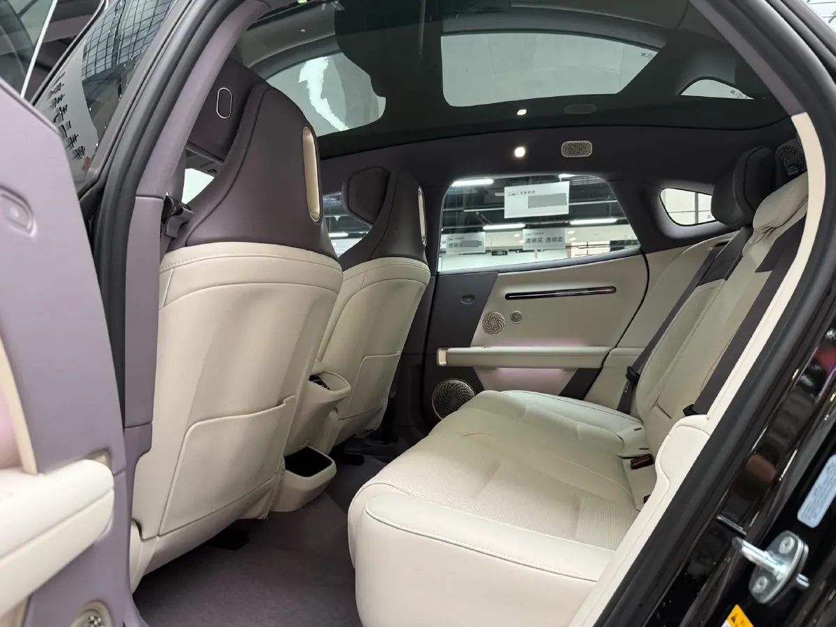 2025 Avatr 06 BEV,autocango,china used car exporter,china ev exporter,chinese used car exporter,chinese used ev exporter