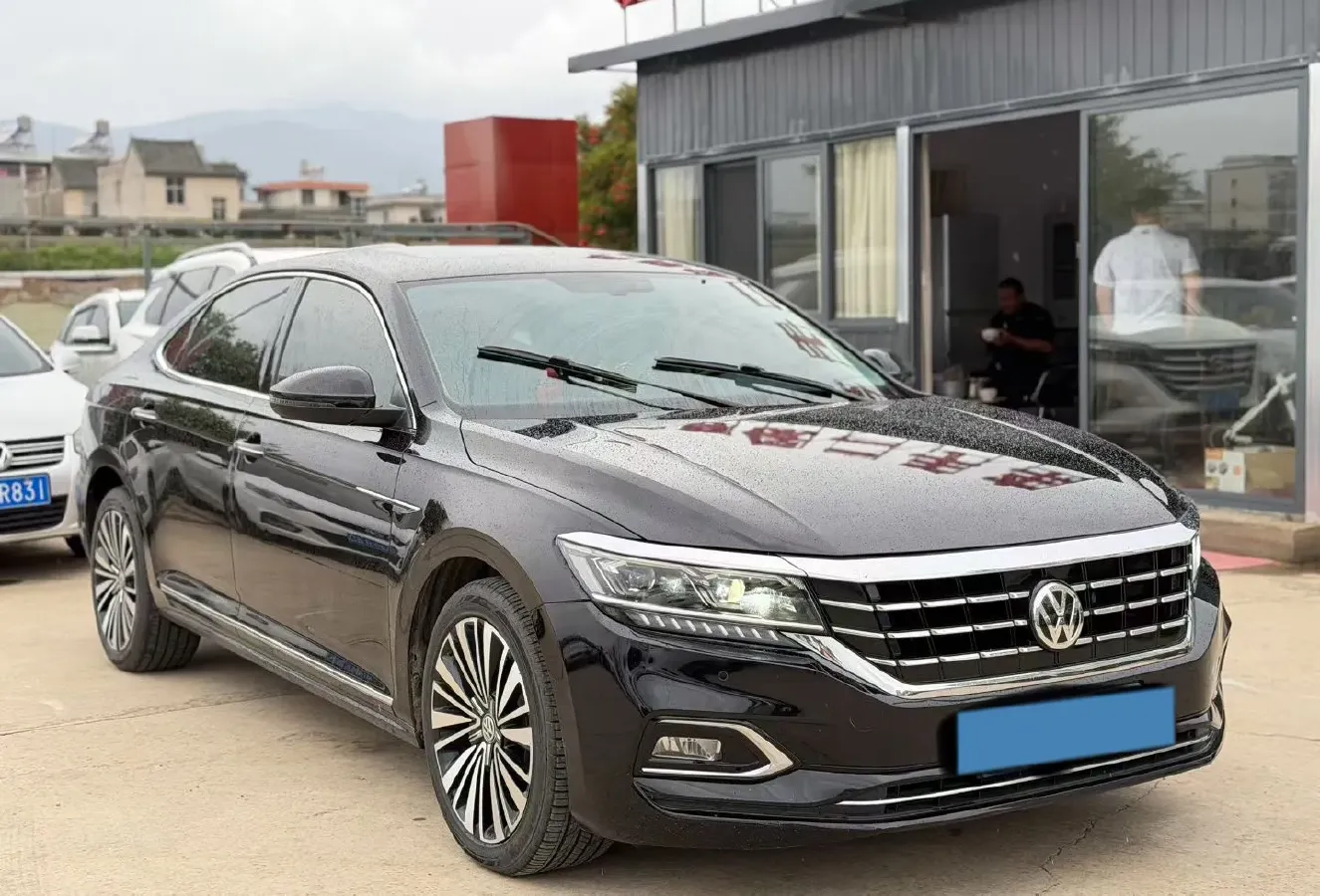2019 Volvo V40 1.5T 152HP L4 6AT,autocango,china used car exporter,china ev exporter,chinese used car exporter,chinese used ev exporter