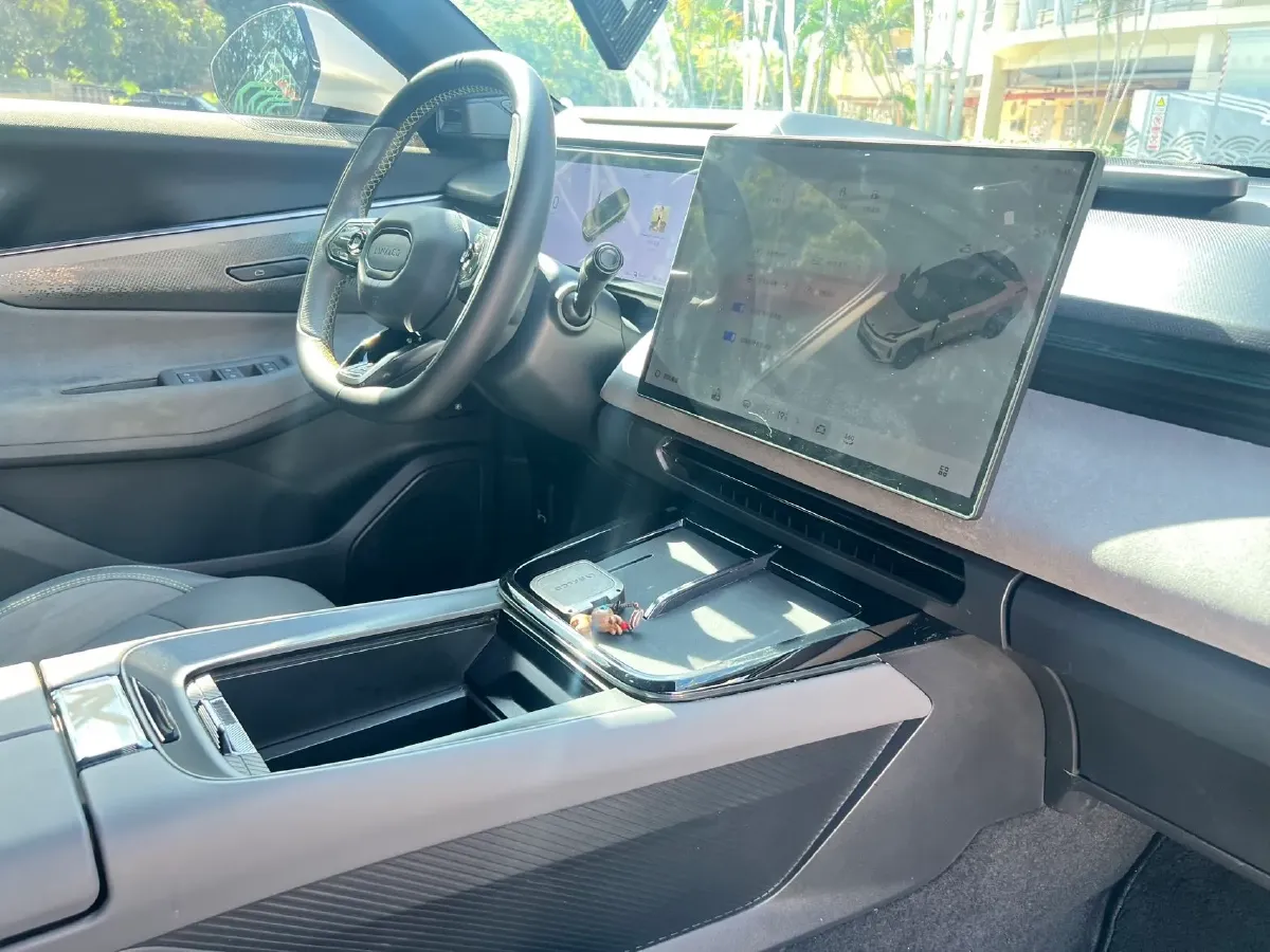 2023 LYNK&CO 08 EM-P 1.5T 163HP L4 3DHT PHEV 21.2KWH,autocango,china used car exporter,china ev exporter,chinese used car exporter,chinese used ev exporter