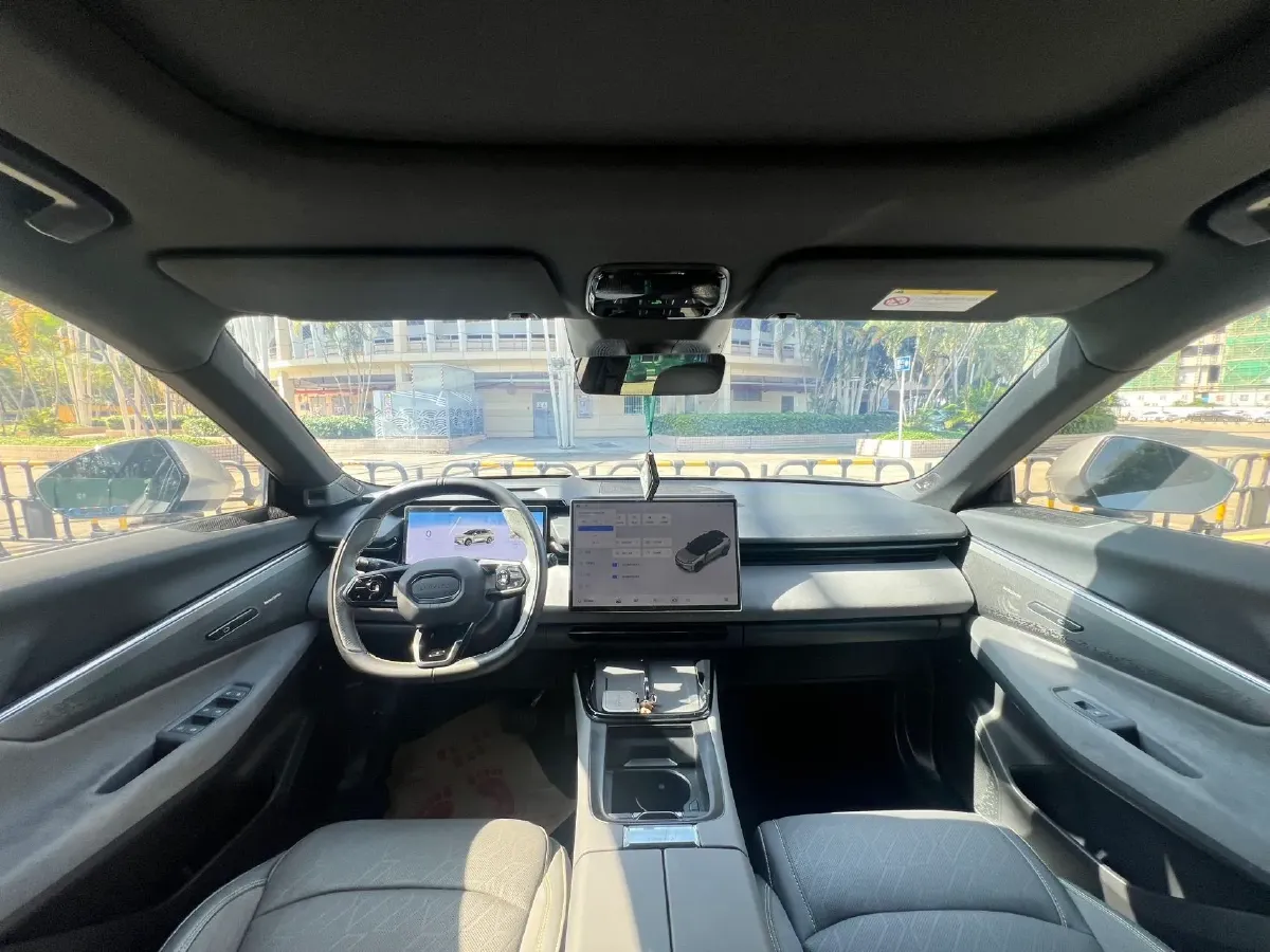 2023 LYNK&CO 08 EM-P 1.5T 163HP L4 3DHT PHEV 21.2KWH,autocango,china used car exporter,china ev exporter,chinese used car exporter,chinese used ev exporter